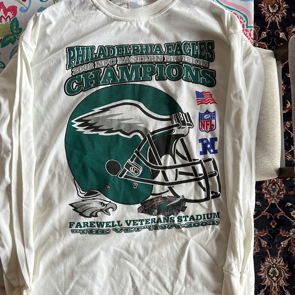 Vintage Philadelphia Eagles XXLlong sleeve shirt. 2002 NFC champions.